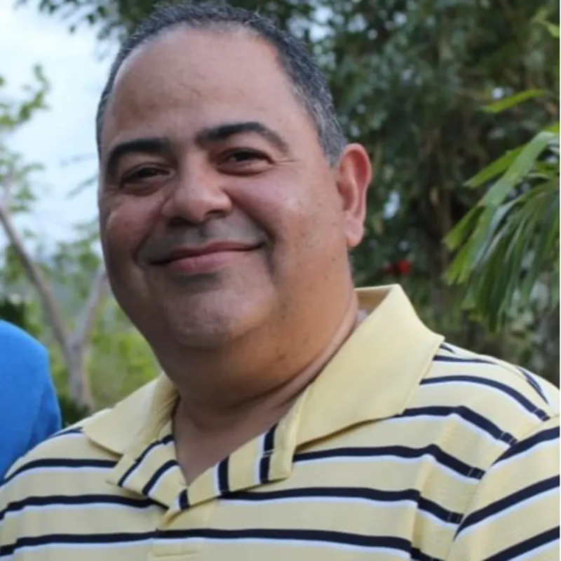 ROBERTO VEGA