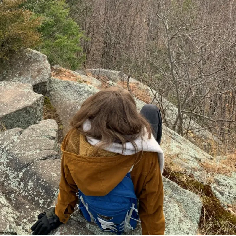 Lizzie Mundell-Perkins