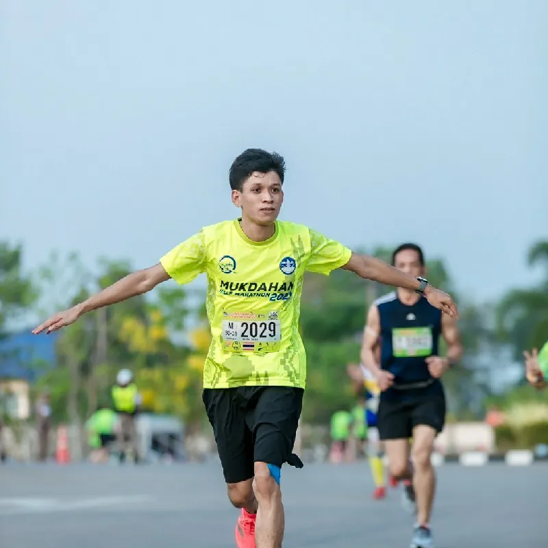 สรรพสิทธิ์ อินทร์ภูวา