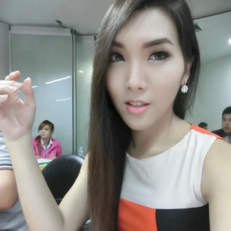 Karnrawee Jiradechchutiphong