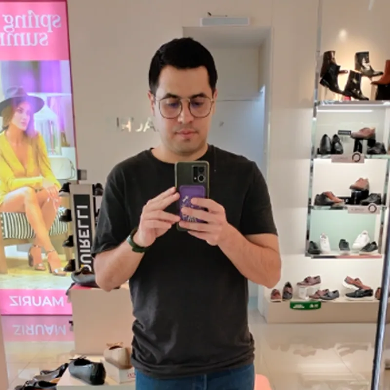 GUSTAVO FLORES GONZALEZ