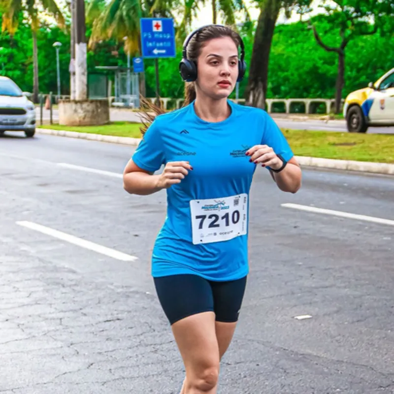 Monique Wendler Oliveira Ribeiro