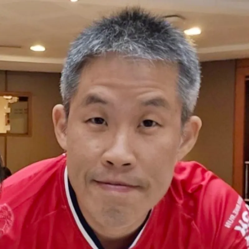 Piyapong Chariyavilaskul