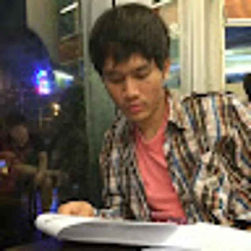 โกญจนาท อุ่นแก้ว