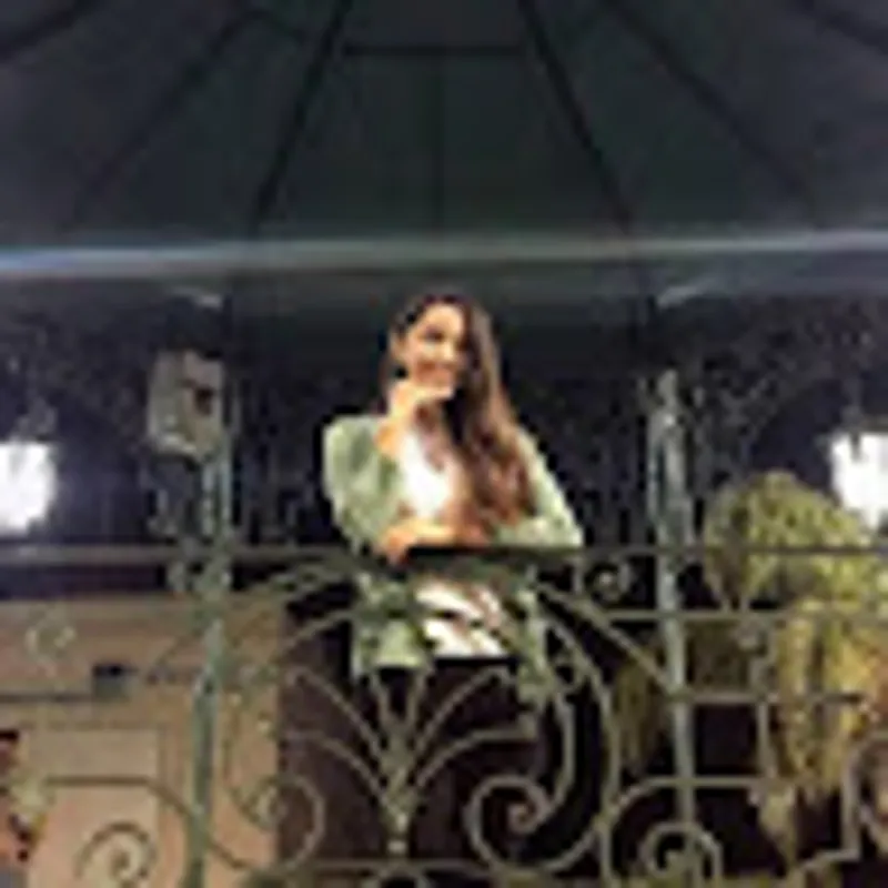 Paola Flores Echeverria