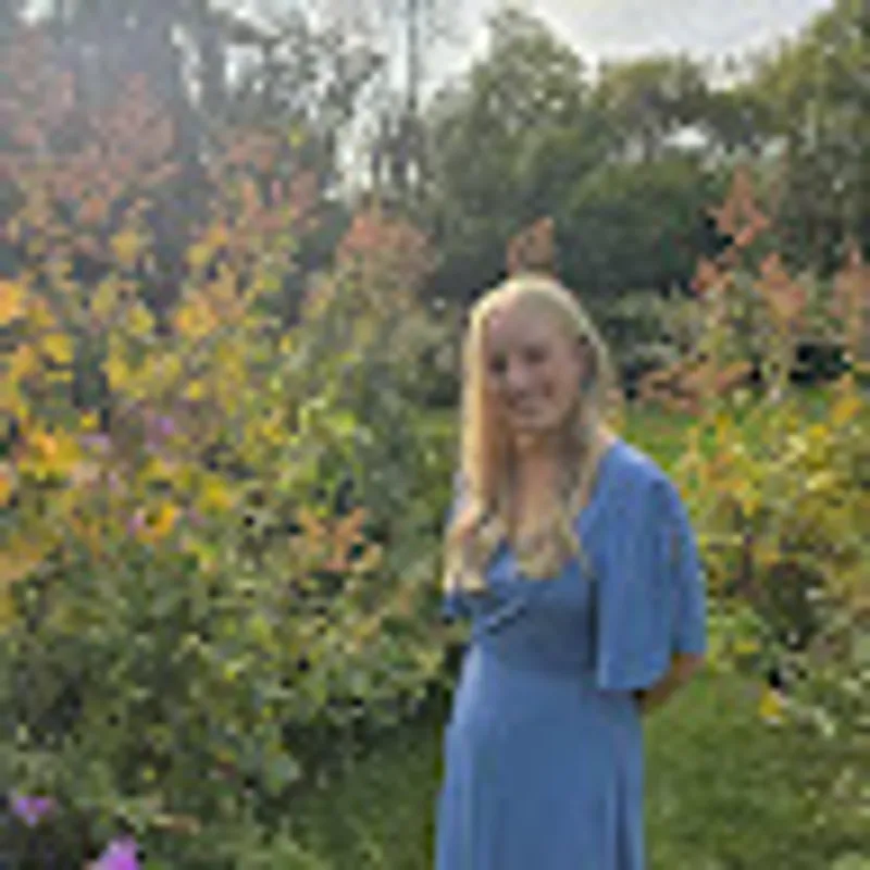 Samantha Collins